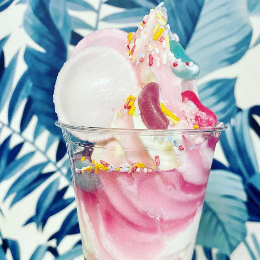 Aloha Ices: Ice Cream Parlour, Sundaes, Coffee, Smoothies, Sheringham